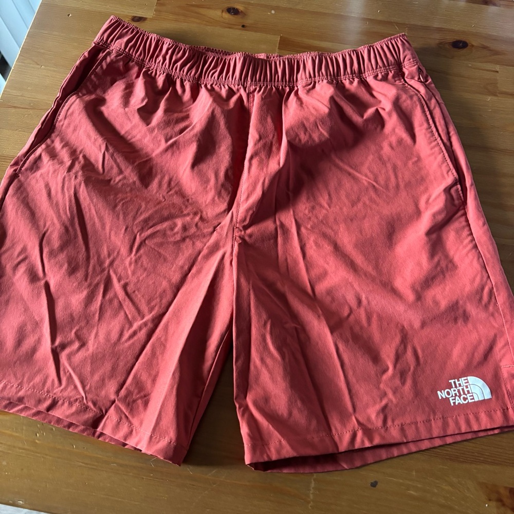 North Face men’s shorts 6.5”